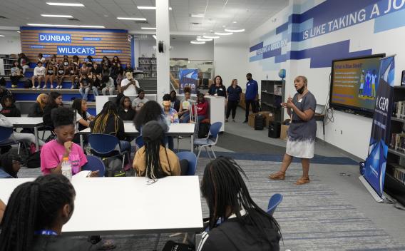 teacher presenting to students